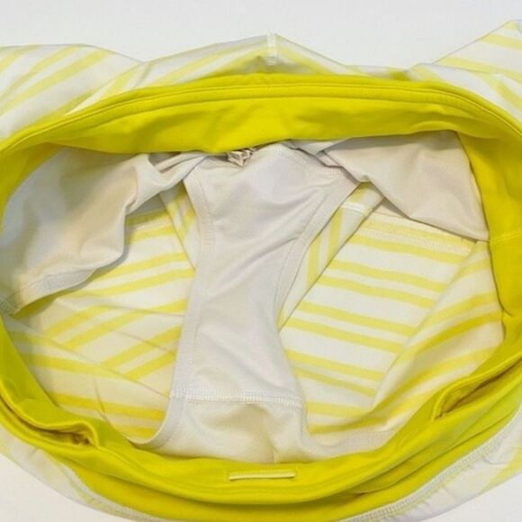 Lululemon Groovy Run Short Twin Stripe Sizzle Yellow White Lined Stretch Size 8 - Picture 6 of 6